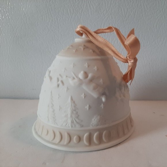 Lladro Collectors Society Christmas Bell Dated 1989 White Beige 5.616 - Picture 4 of 10